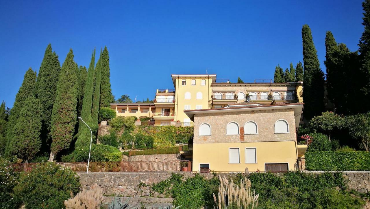 Bellavista Eremitaggio Apartment Torri Del Benaco Exterior foto